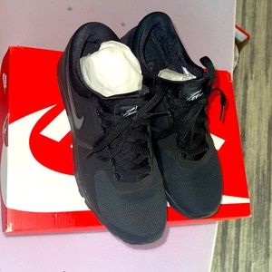 Women’s Airmax Zero